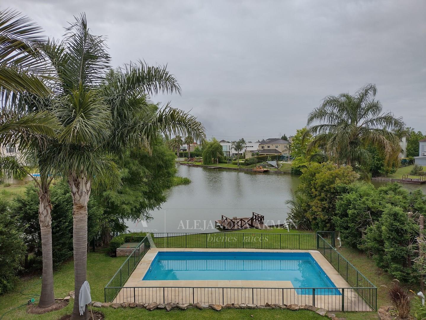 av de los lagos 3800