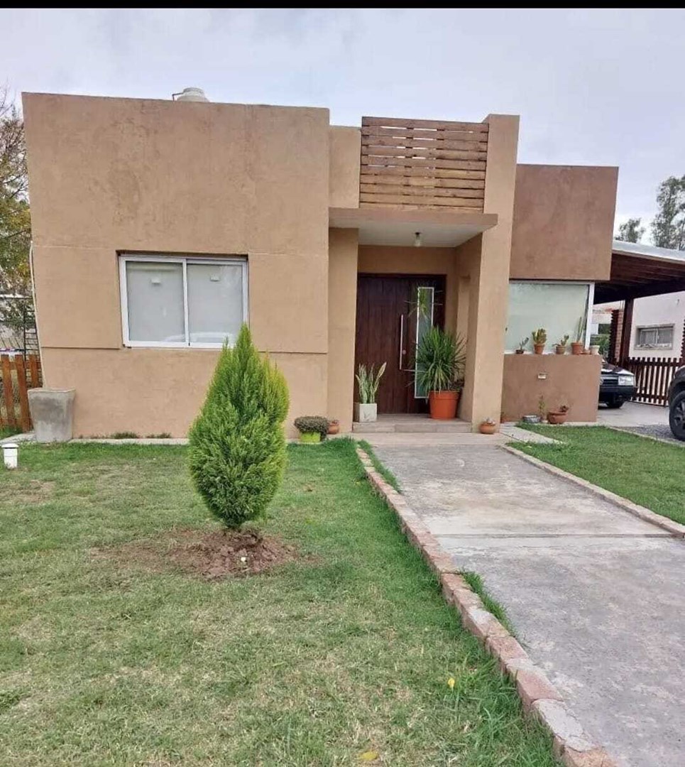 CASA EN ALQUILER EN BARRIO SC ESCOBAR DE LA RIBERA Los Alerces 600