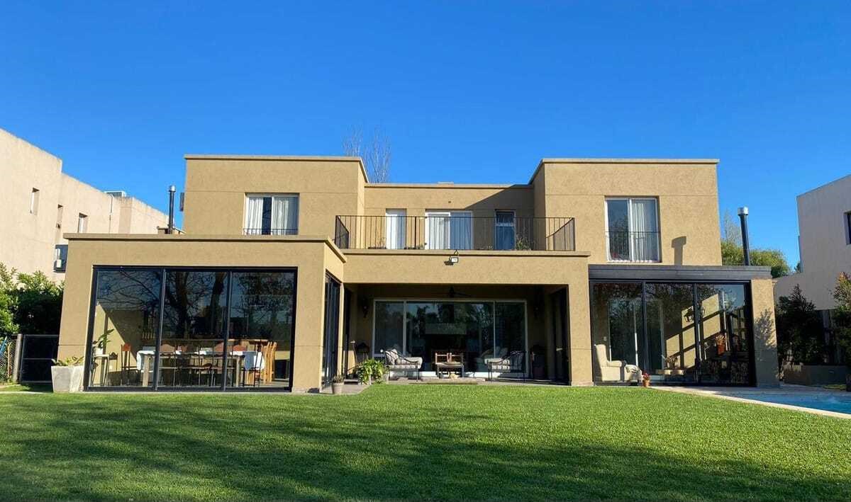 Santa Barbara 3900