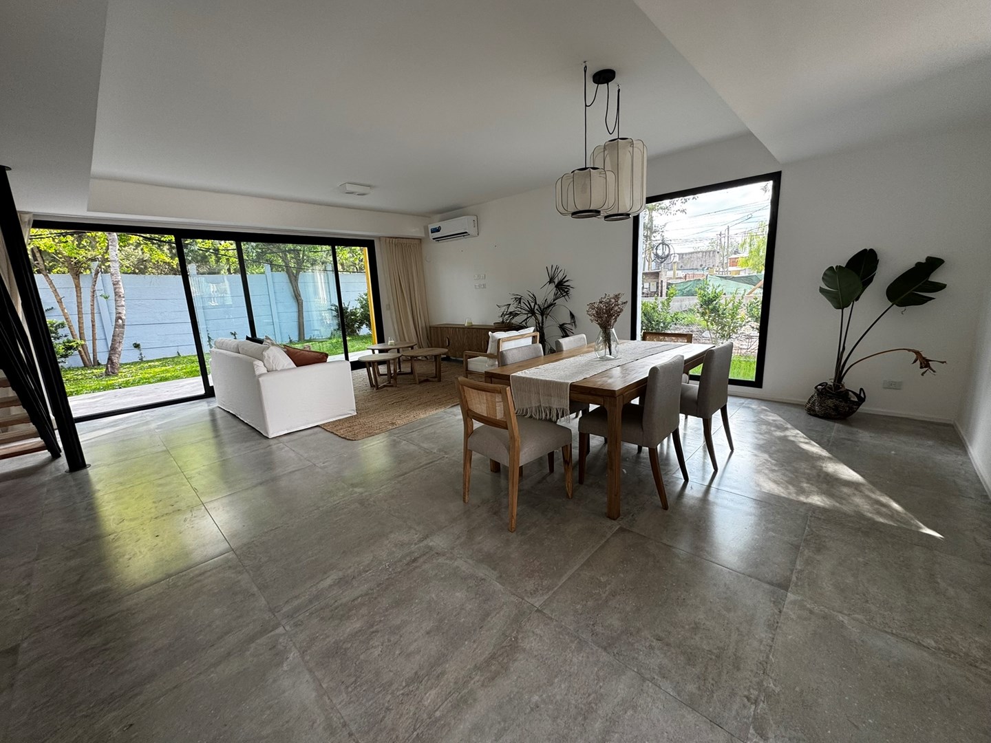 107 COMPLEJO NEWHAUS, BENAVIDEZ. Chilavert 700