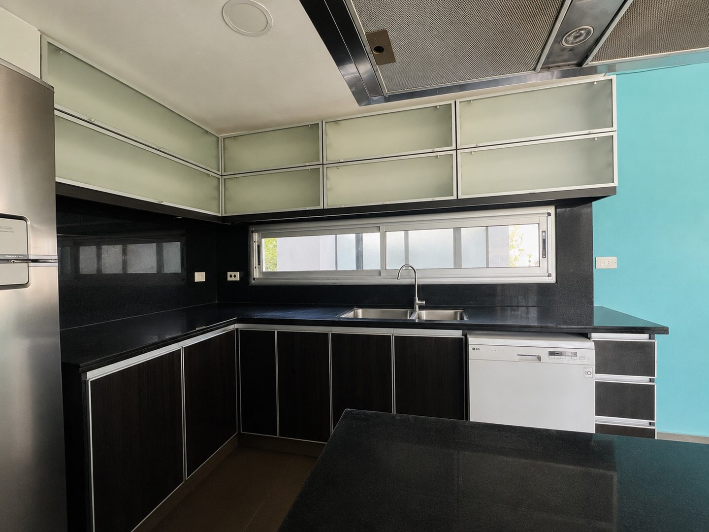 Cocina muy equipada
