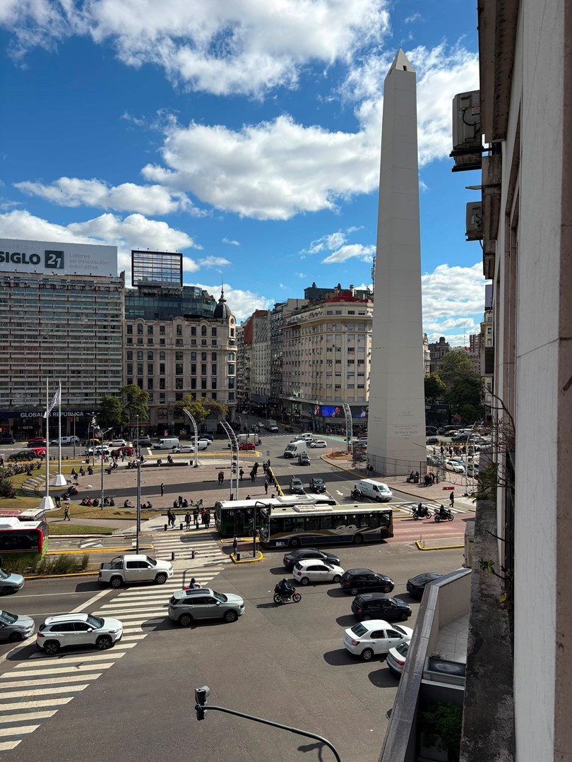 Roque Saénz Peña 900