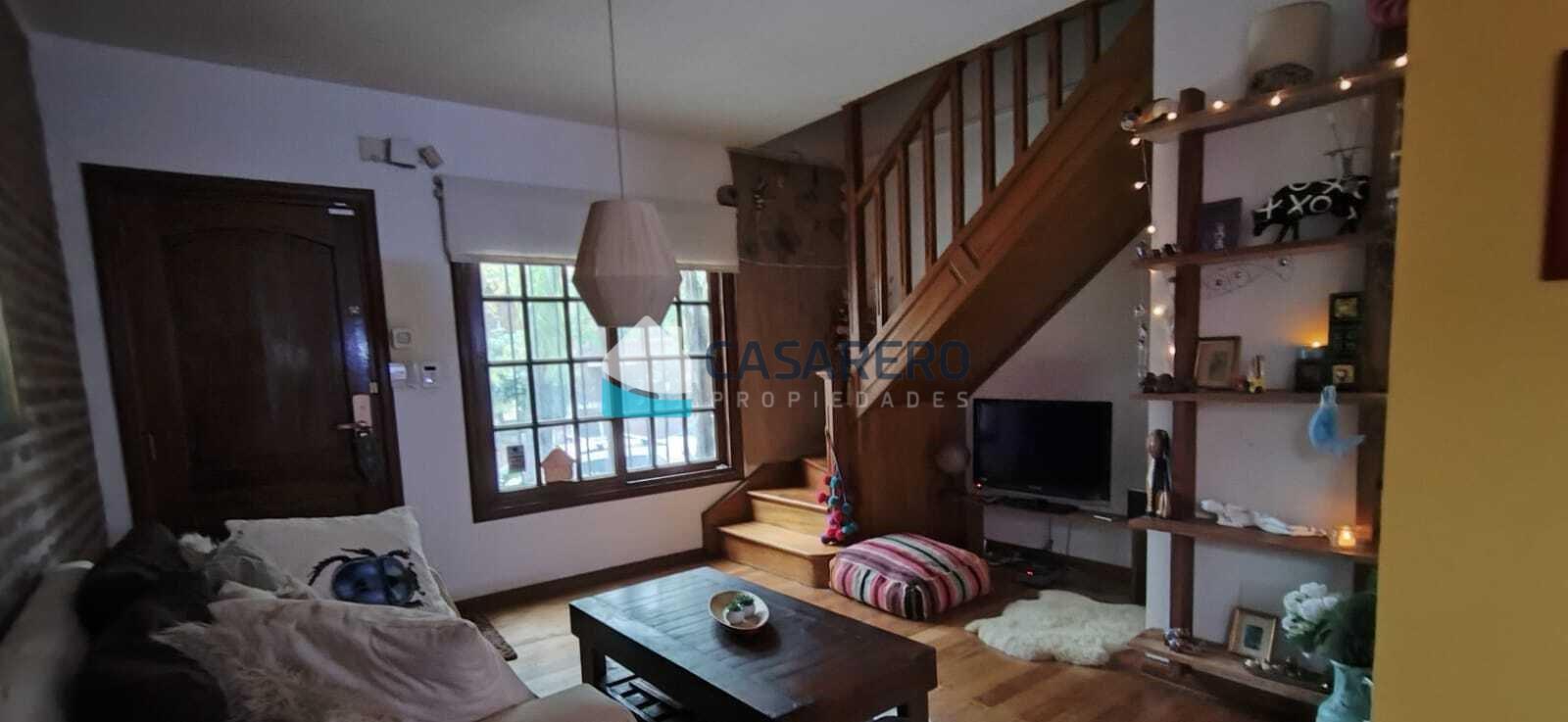 Carlos Pellegrini 200