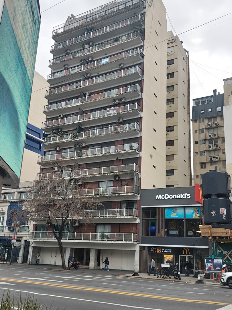 Las Heras Av. 3200