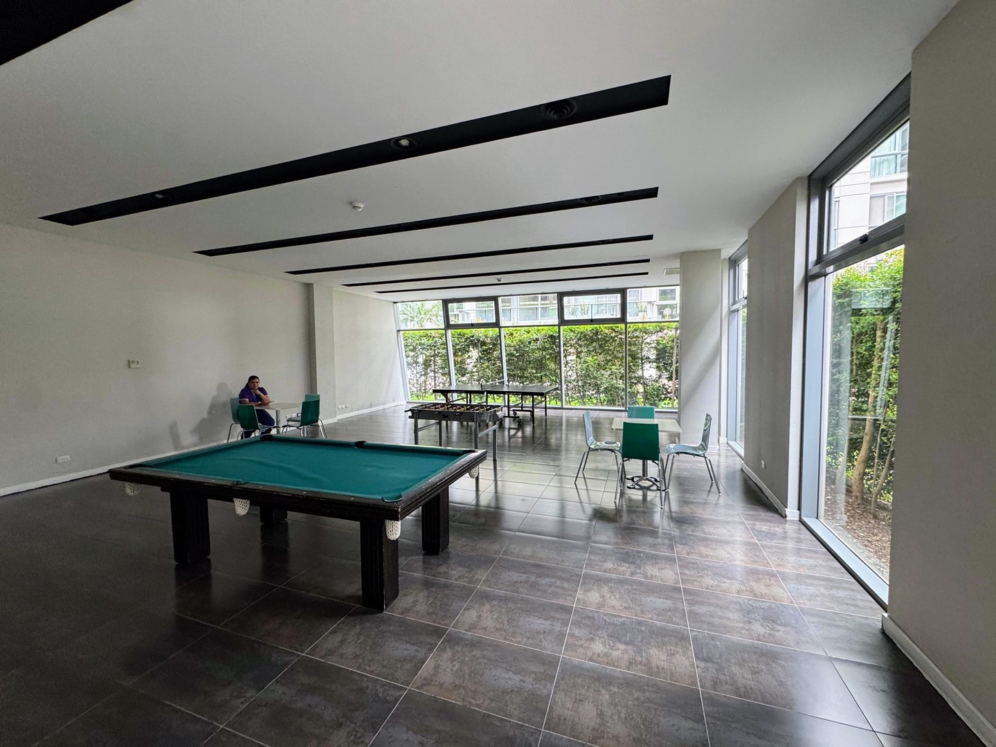 Sum/ sala de juegos