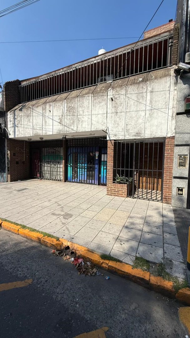 Adolfo Alsina 700