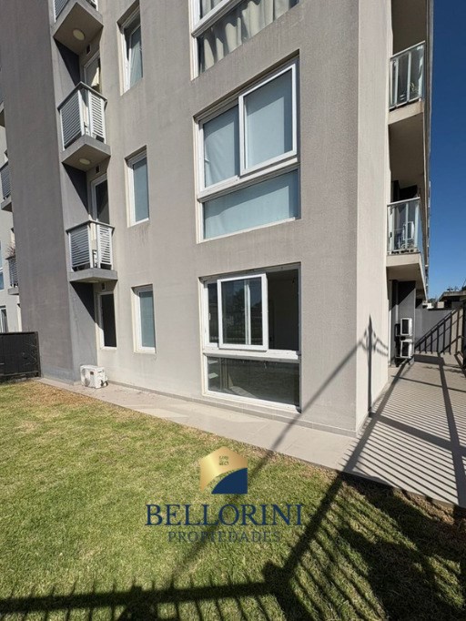 ESCOBAR . Felipe Boero 300