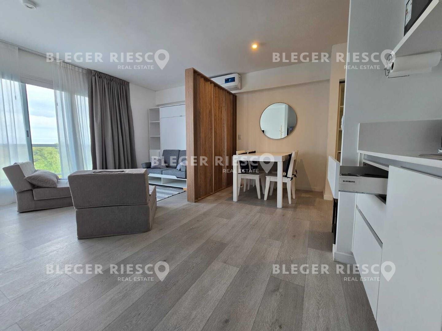 Remeros Beach-Rincón de Milberg. Edificio sky 100