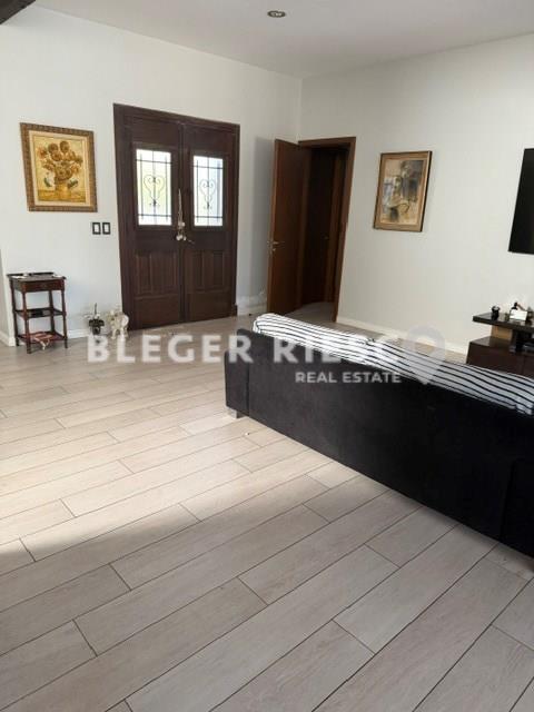 Av Italia, San Isidro Labrador 100