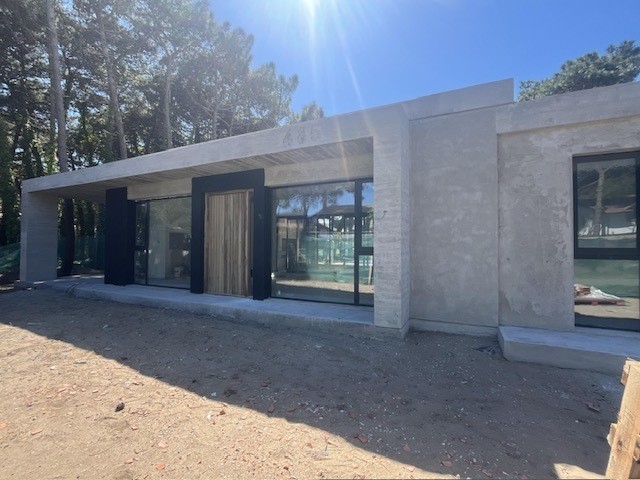 Casa J 12 - Posesion Diciembre 2026 - Calle Aquiles - Pinamar Norte 0