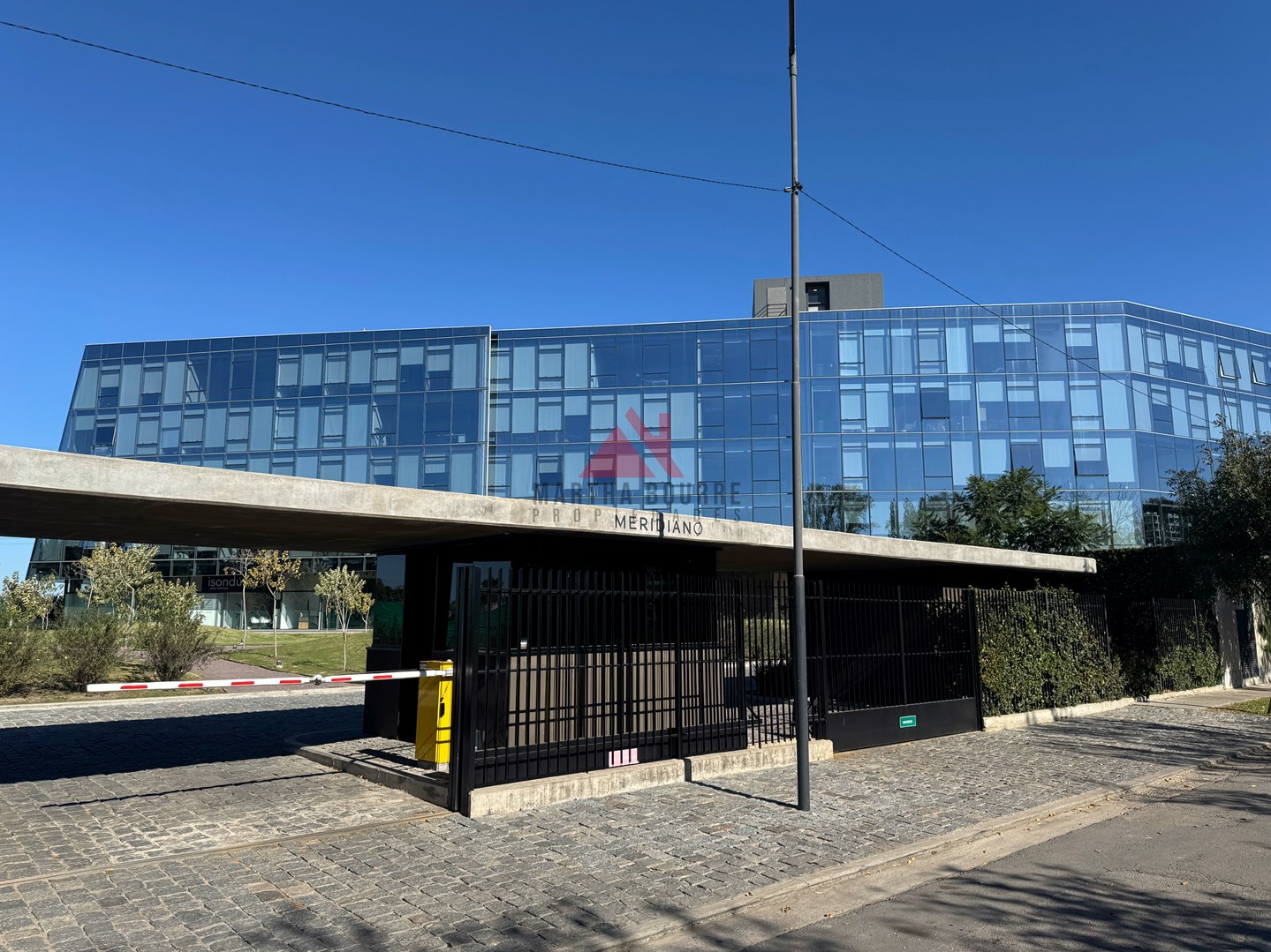 Meridiano Business Center, km 52, Pilar