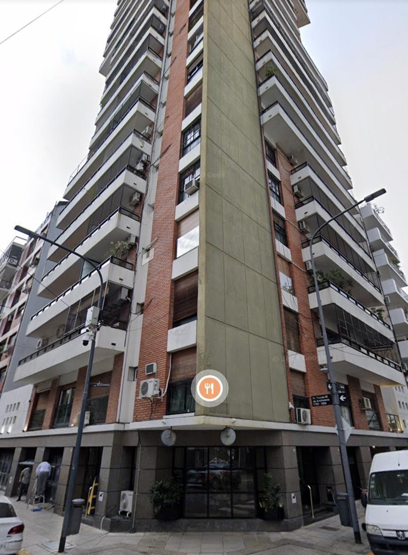 1923296695.jpg