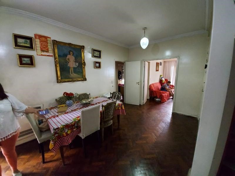 1896350952.jpg