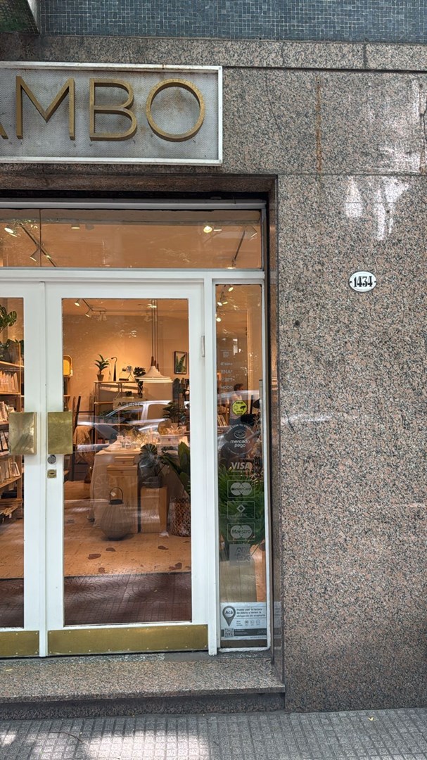 Avenida Coronel Diaz 1400