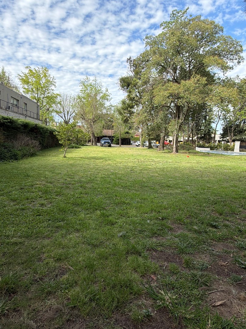 Highland Park C. C, 0