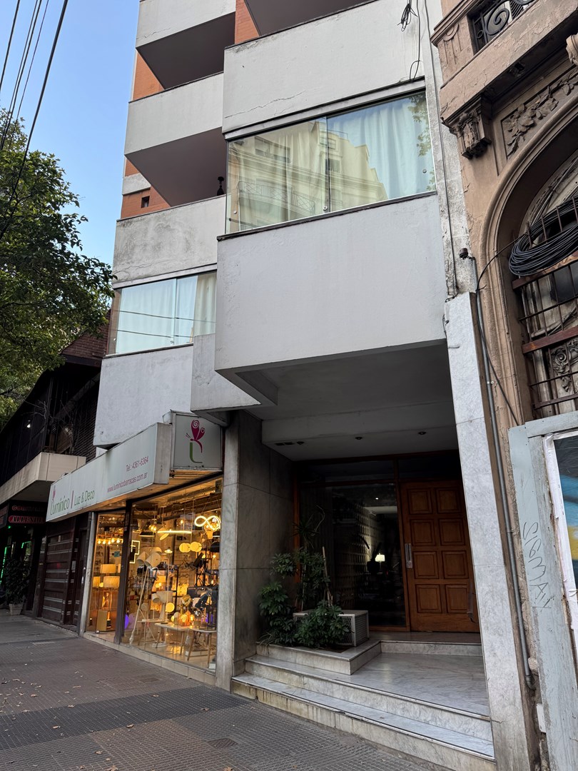 Avenida Montes de Oca 300