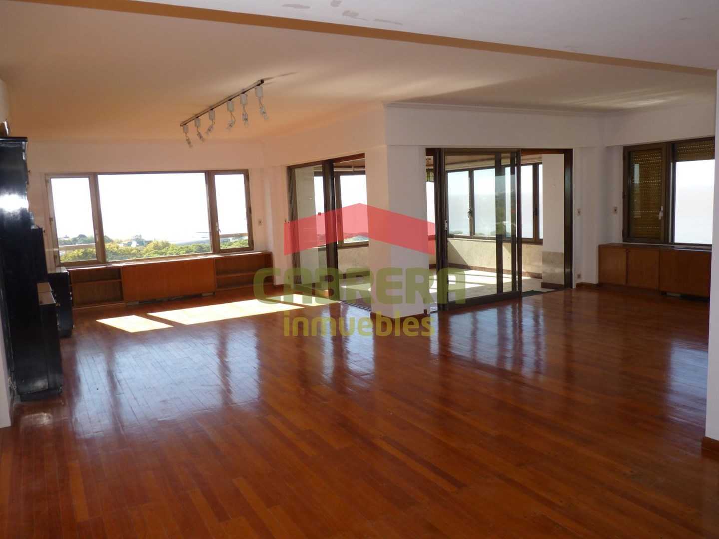 Libertador 3700