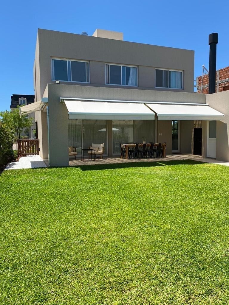 Sarmiento, Nordelta 3800