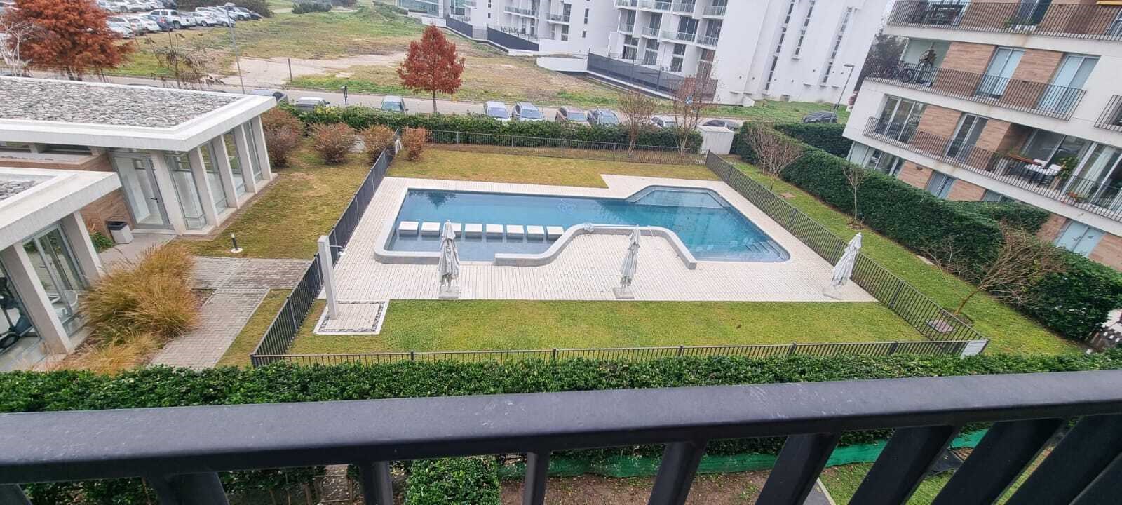 Vilahaus, Ayres Vila