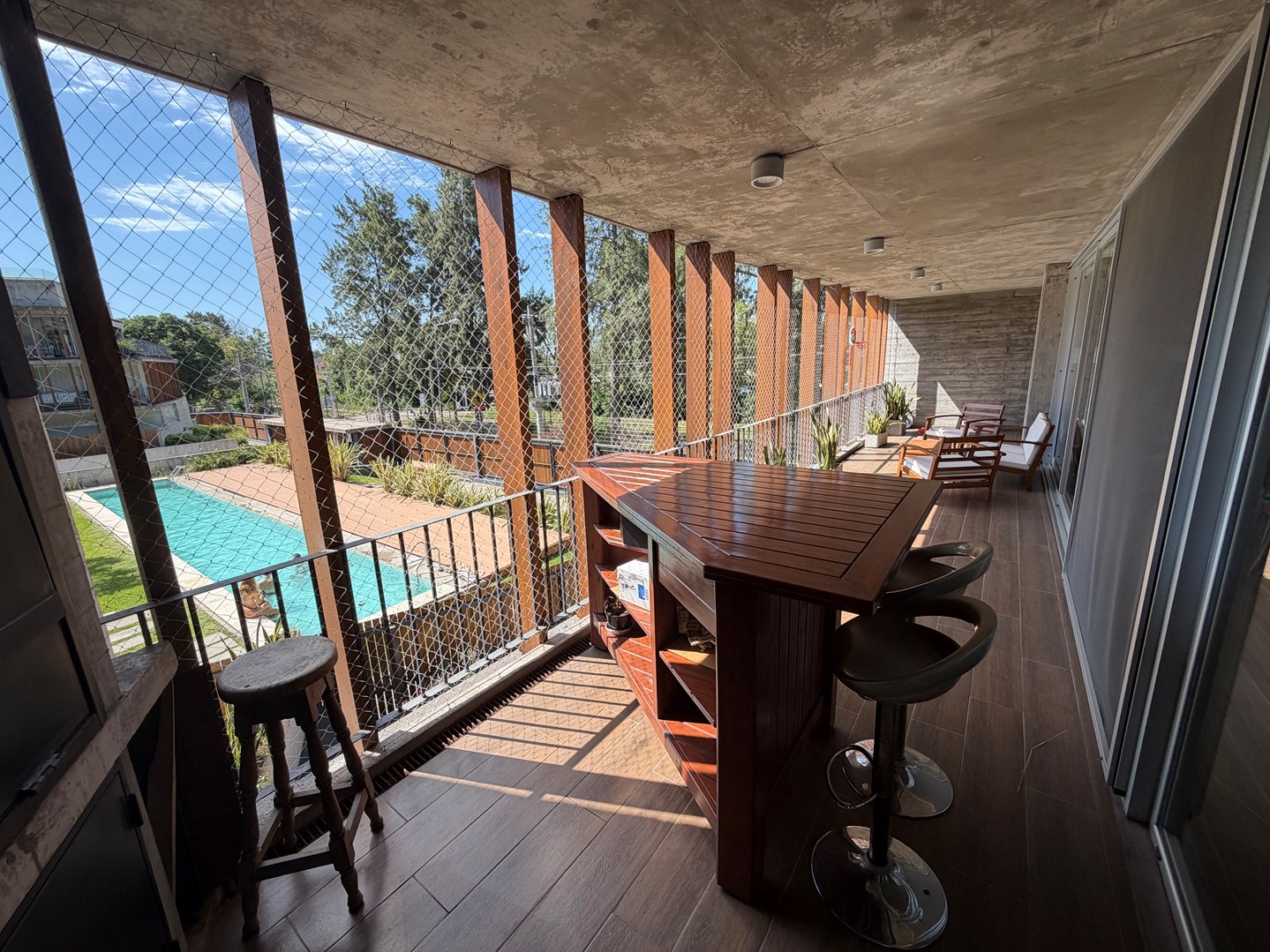 OM PUNTA CHICA General Arias  y Vito Dumas 3100