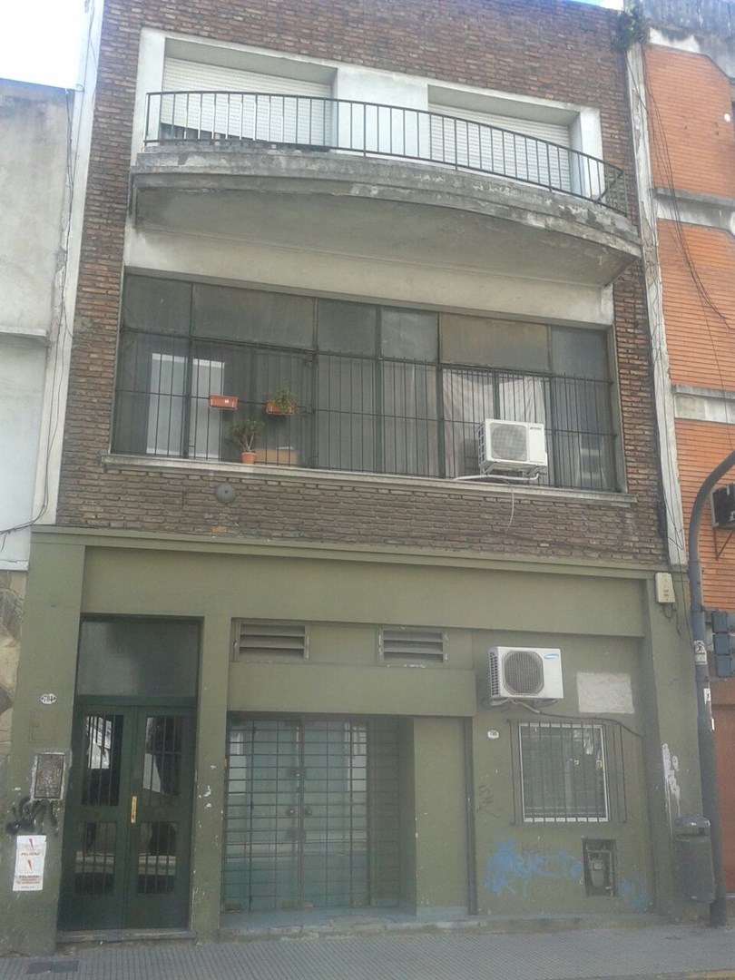 Piedras 700