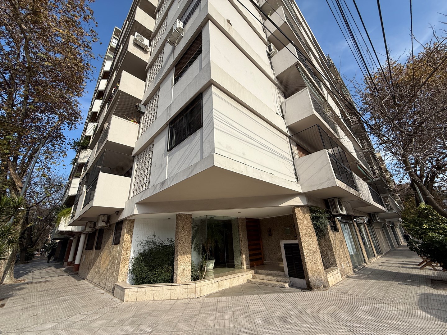 Av. de los Incas 3900