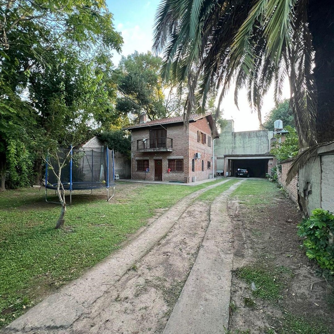 1900022512.jpg