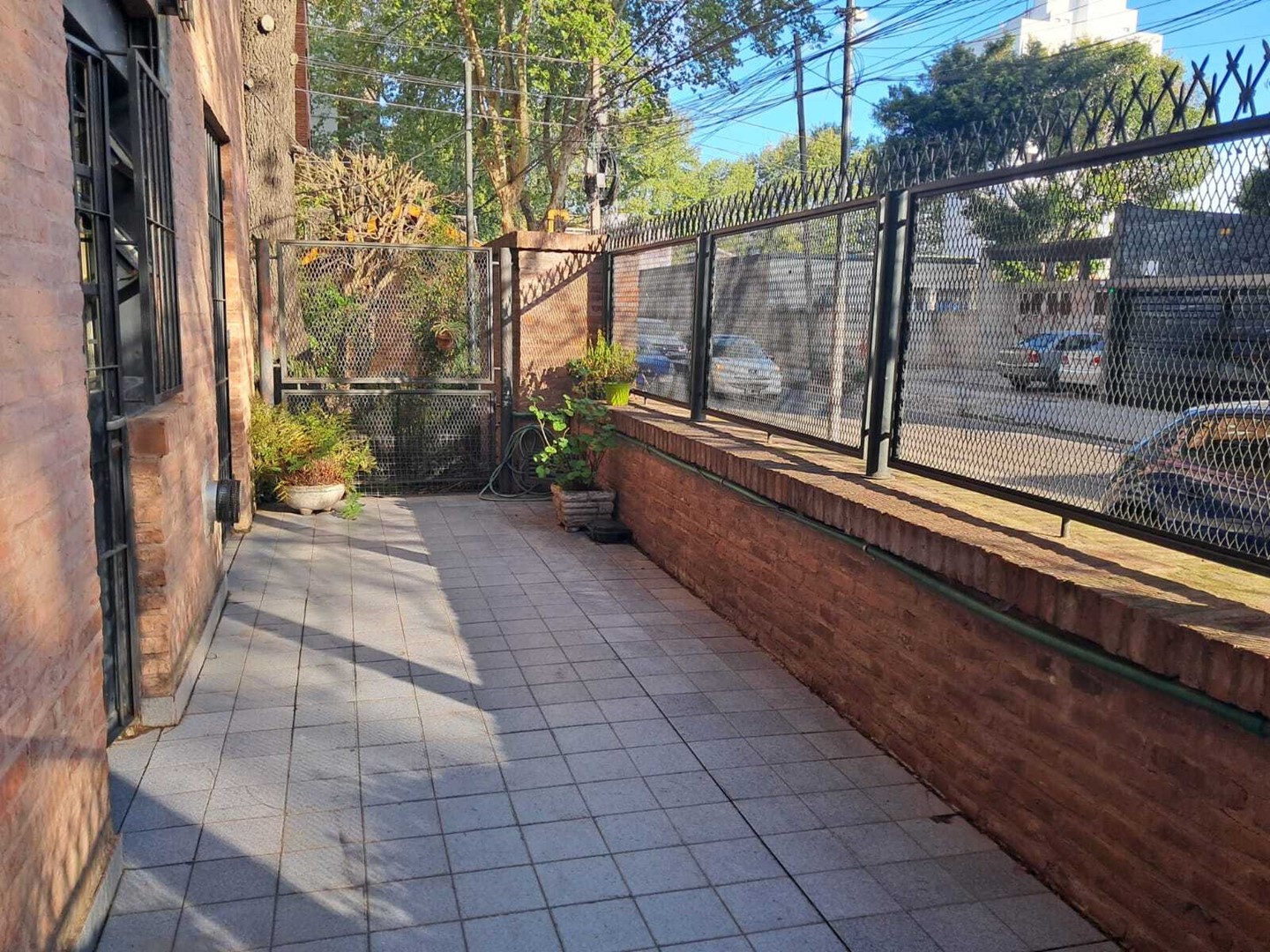 Güemes 2200