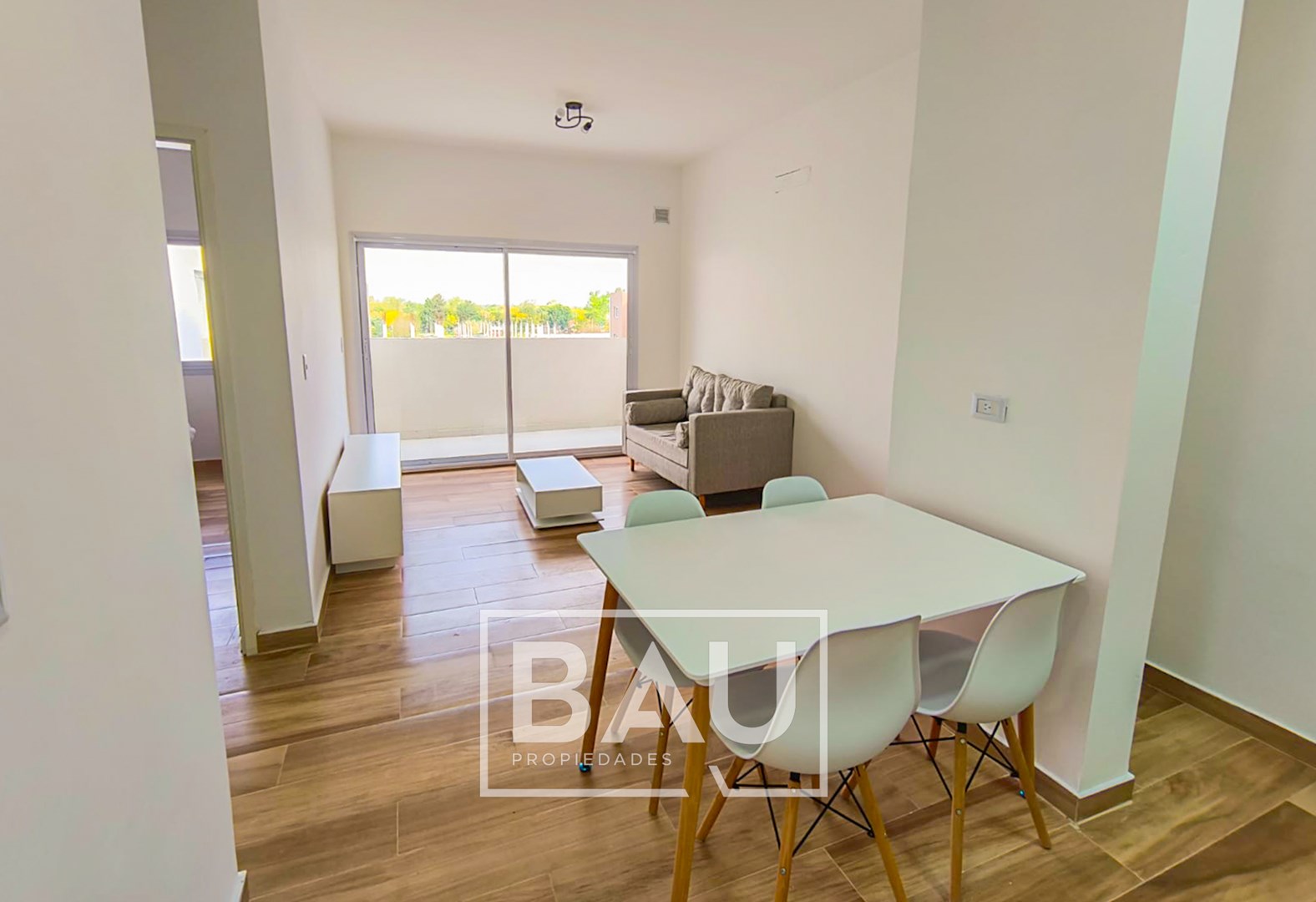 Complejo Barrancas, Calle Luján al 400, Paso Del Rey 400
