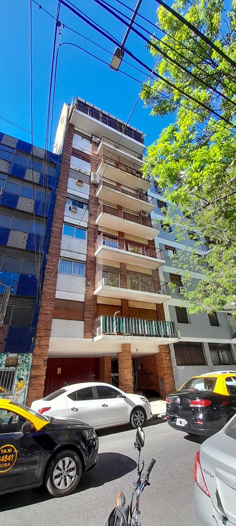 Juncal 2400