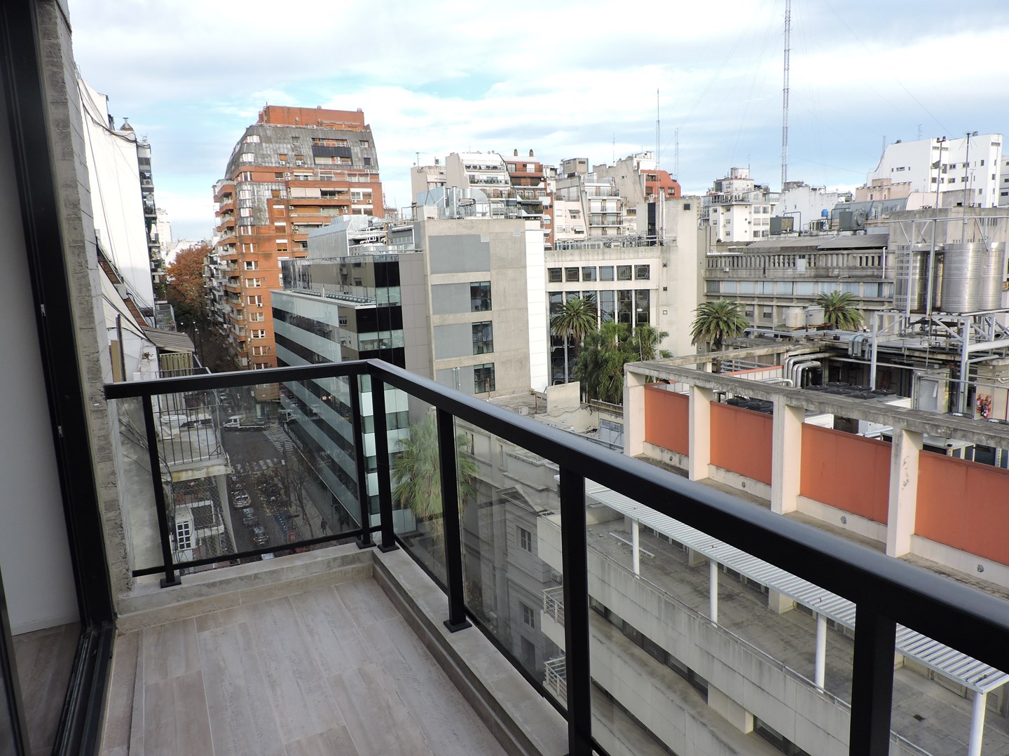 Juncal 2400