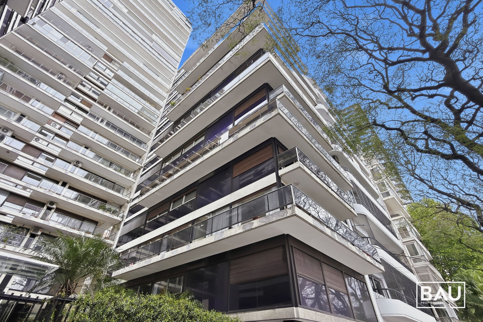 Av. del Libertador 3700