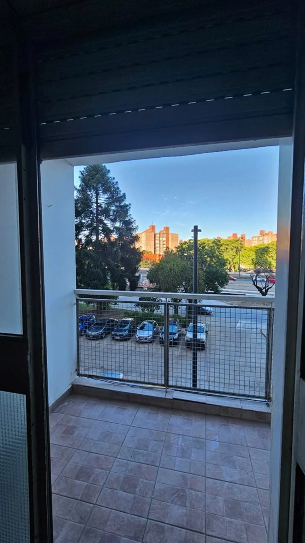Av.Dellepiane 4800
