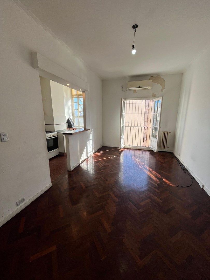 Avenida Paseo Colón 900