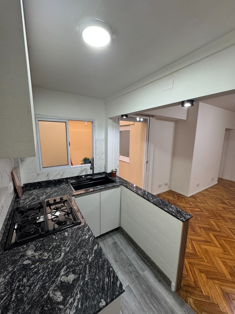 Caracas 4600