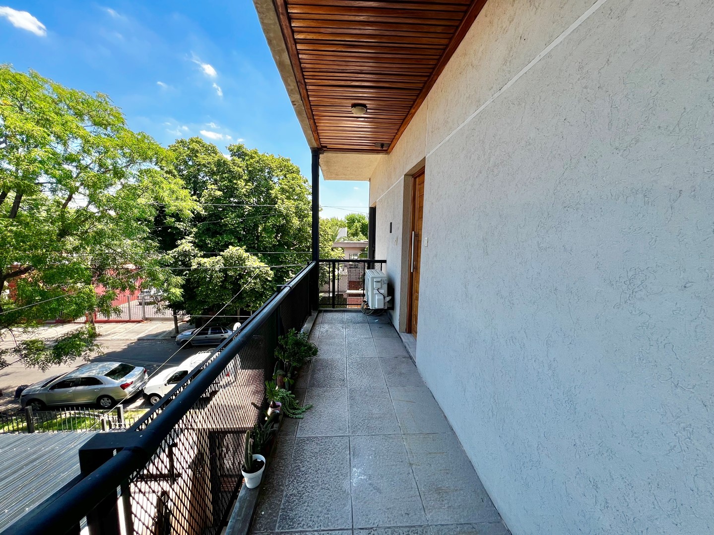 Villa de Lujan 700