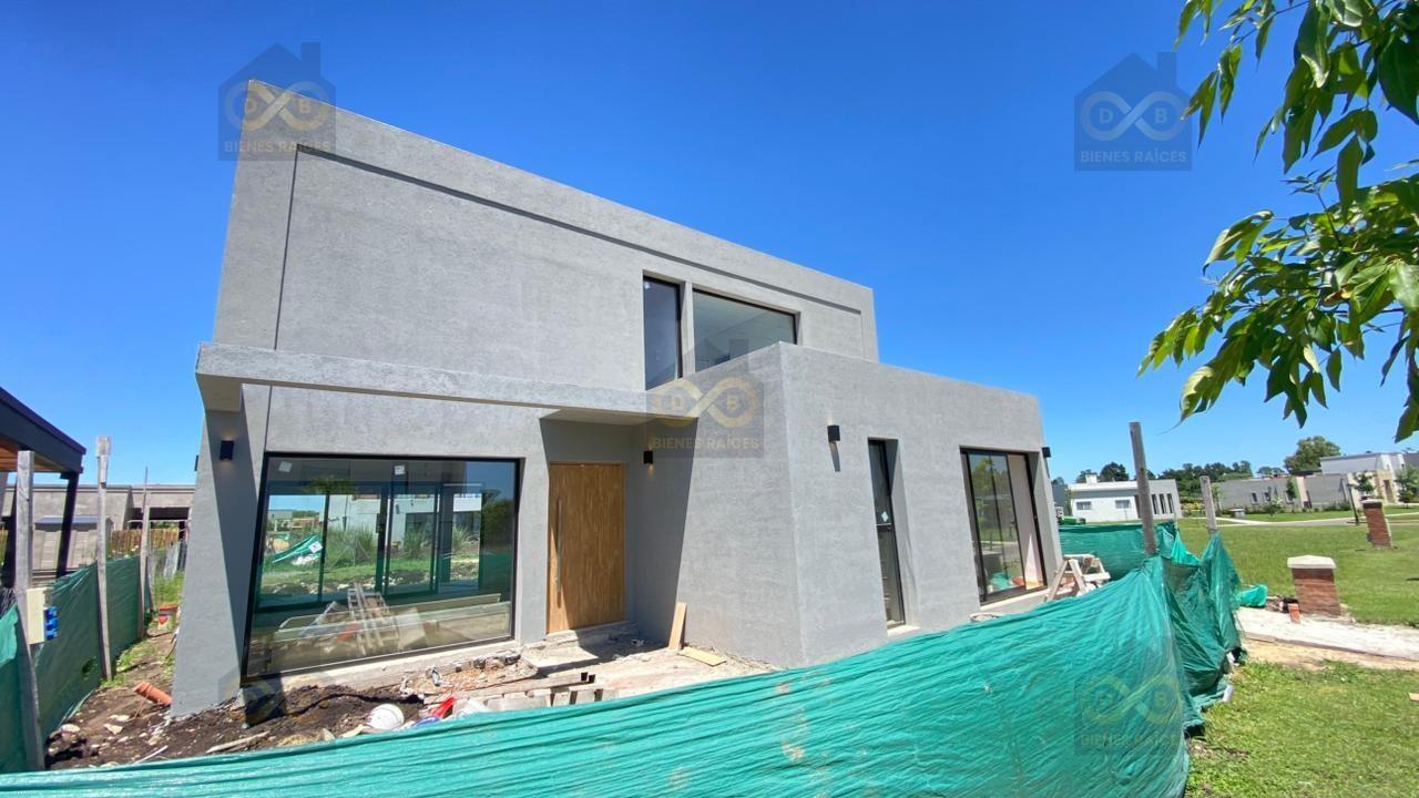 Santa Lucia,  Pilar del Este, Pilar