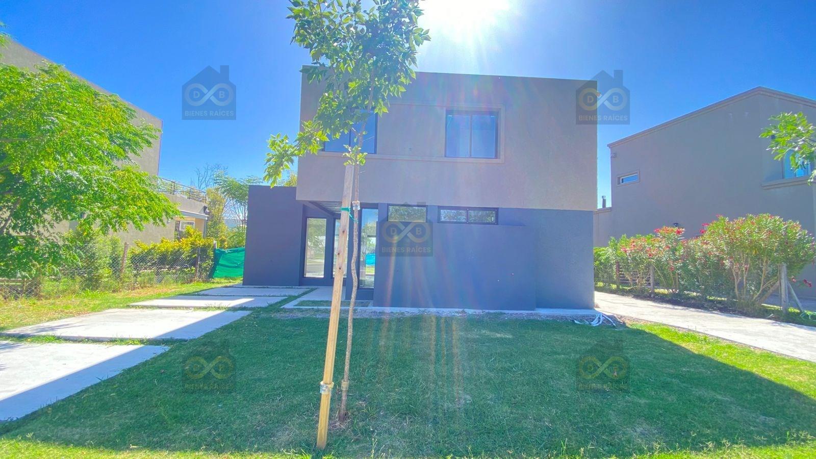 Santa Lucia, Pilar del Este, Pilar