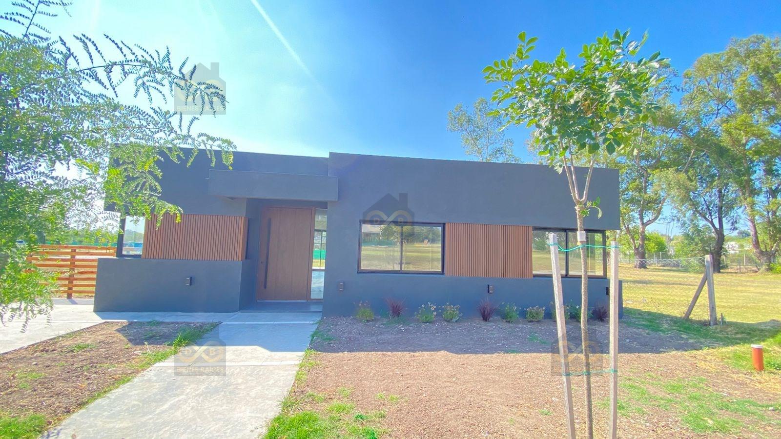 Santa Sofia, Pilar del Este, Pilar