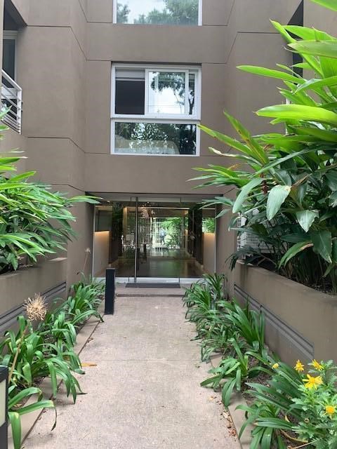 Venta departamento con renta 3 ambientes         Apto Credito Pasionaria Martinez