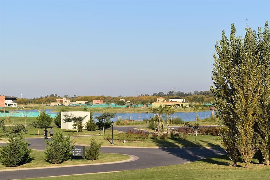 Venta Lote a Laguna   Barrio Cerrado San Matias Area 5