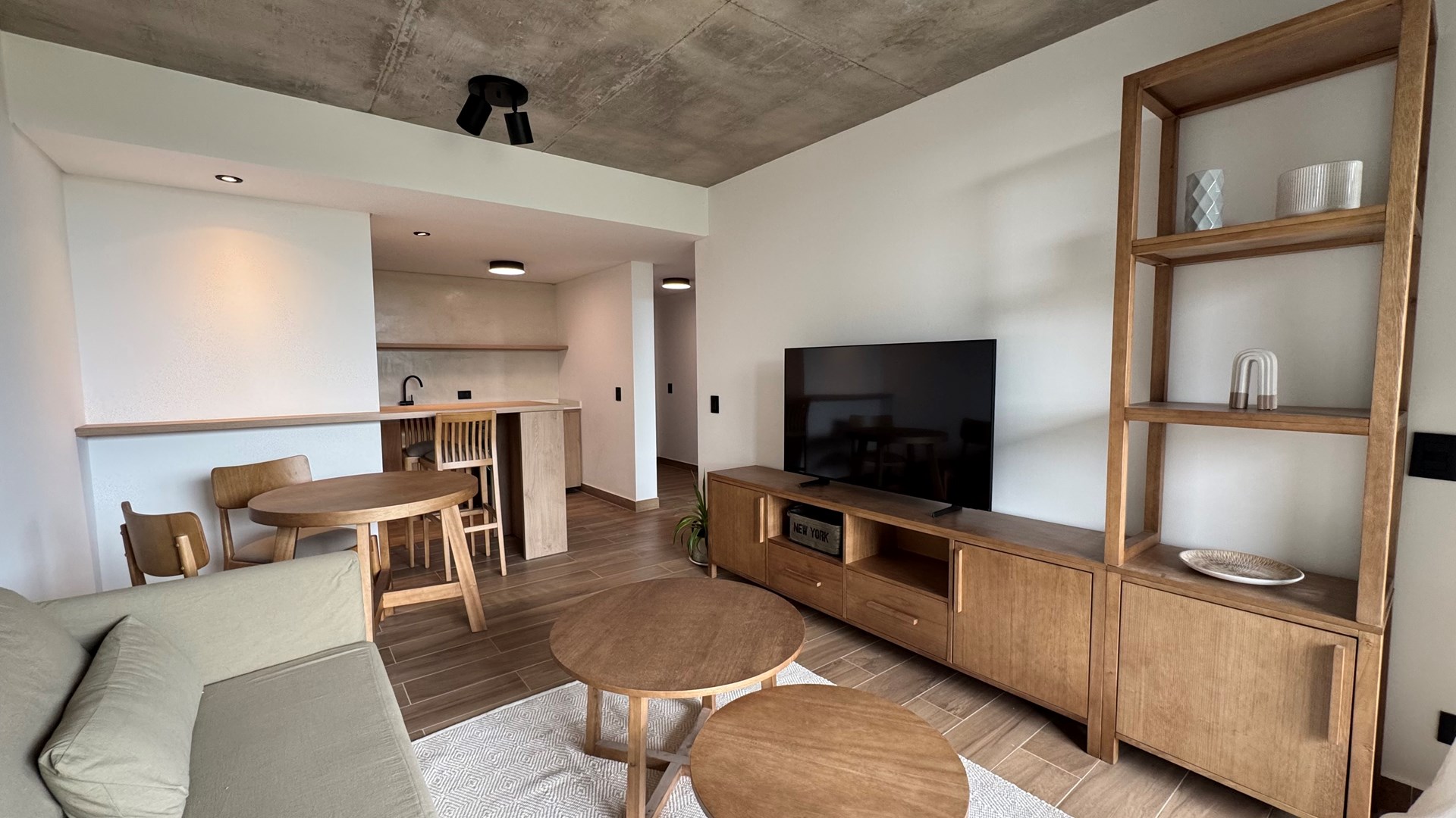 Departamento de 2 AMBIENTES CON JARDIN en Nordelta