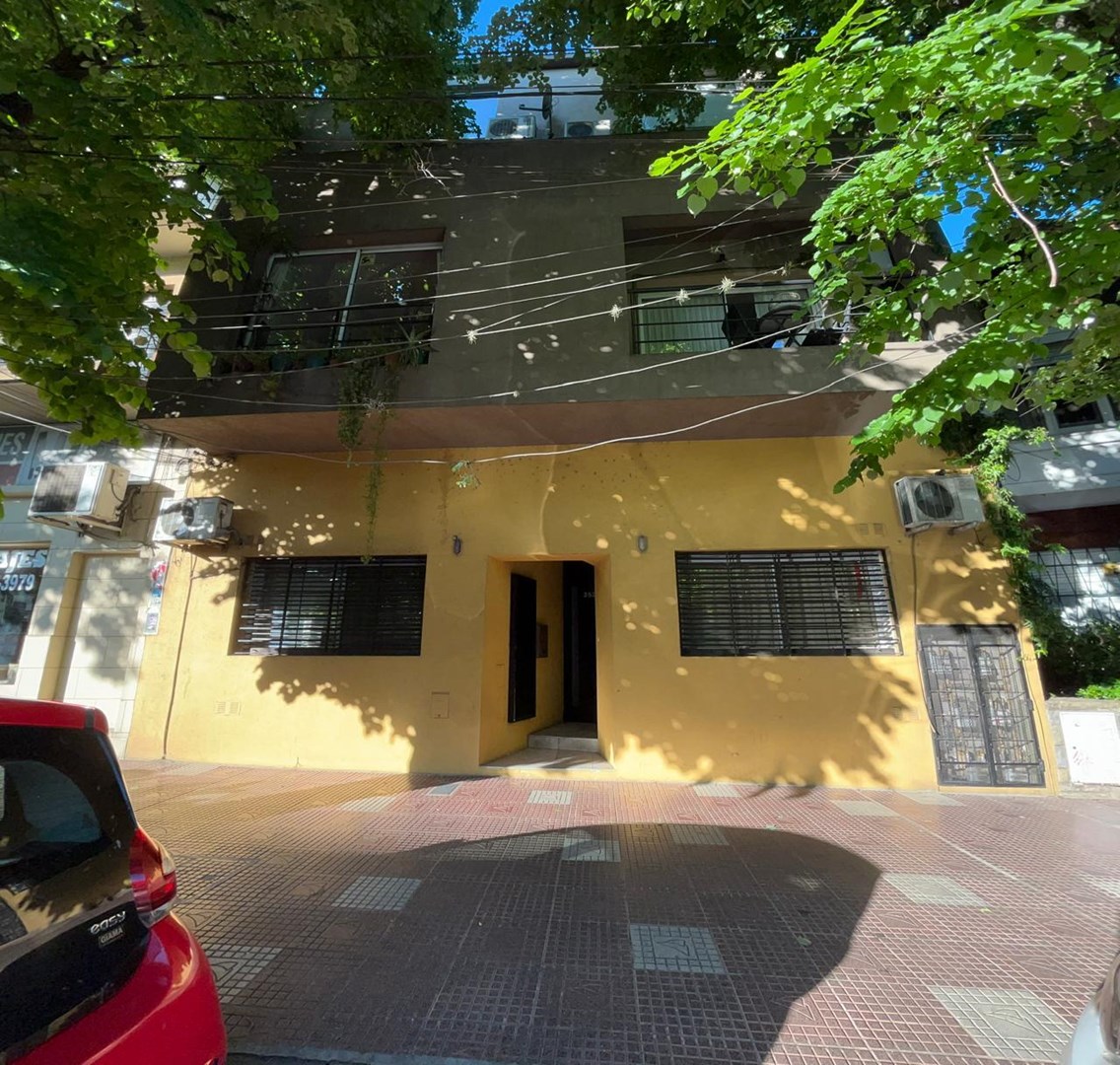 Avenida Presidente Tte. Gral. Juan Domingo Peron 3500