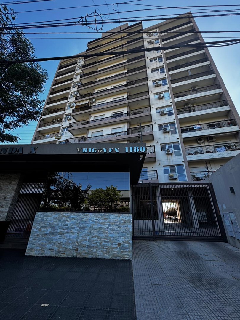 Yrigoyen Hipolito 1100