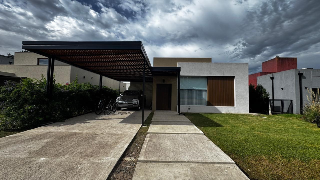 calle 163 7800