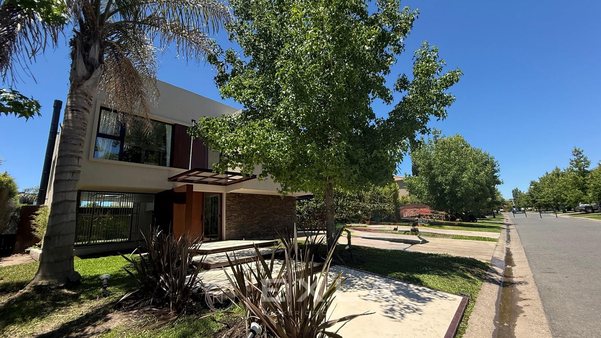 Los Lagos, Nordelta 100