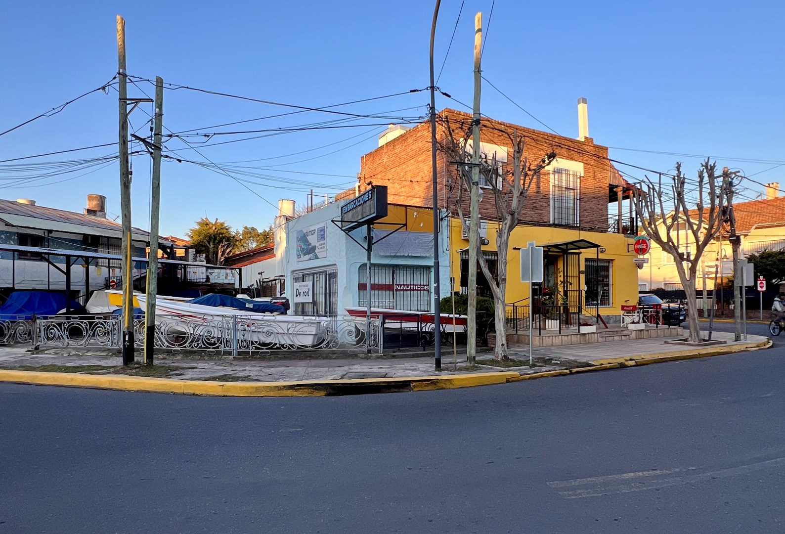 Terreno Vivienda Multifamiliar mas local comercial venta en block