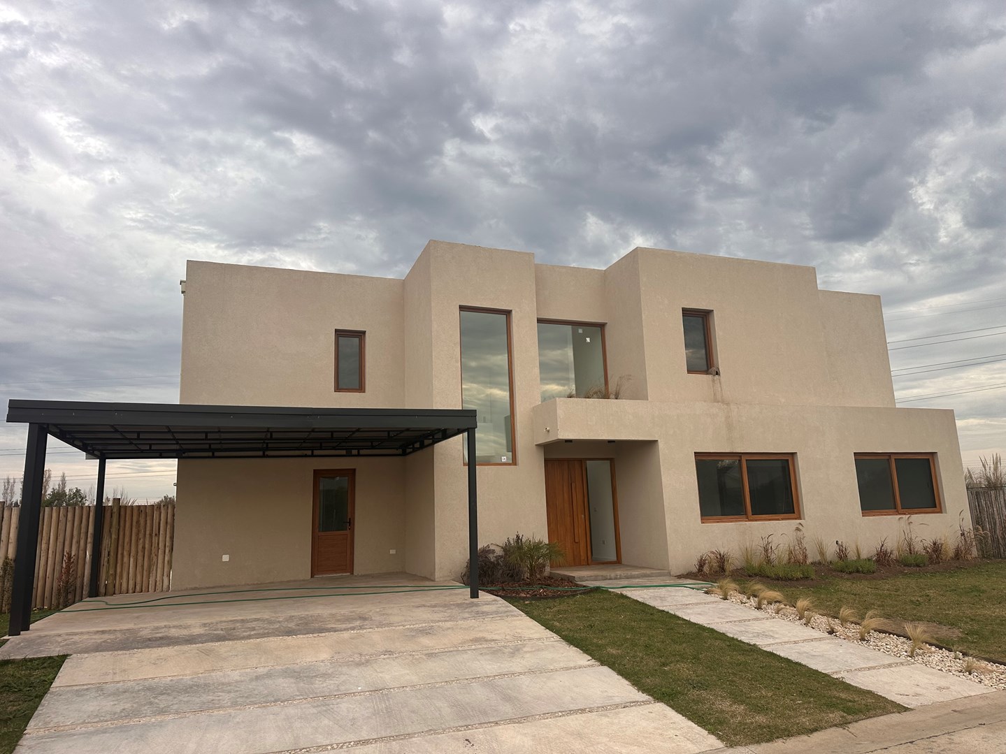 Laguna Grande - Villanueva 4400