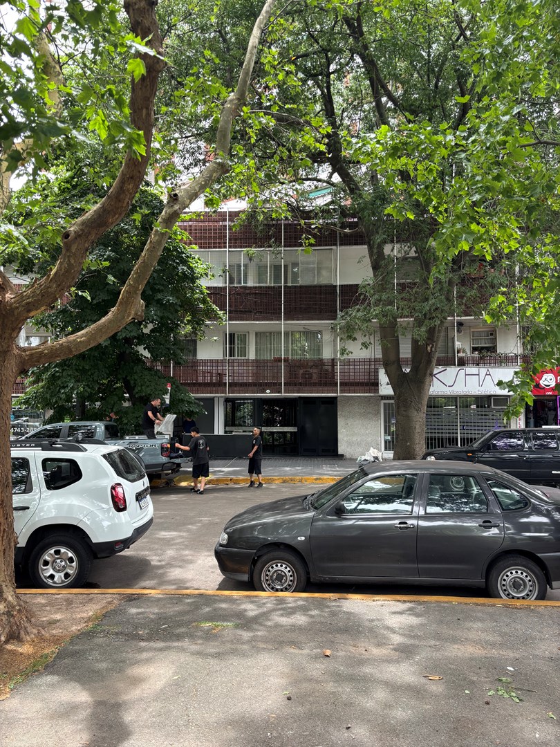 Avenida Santa Fé 700