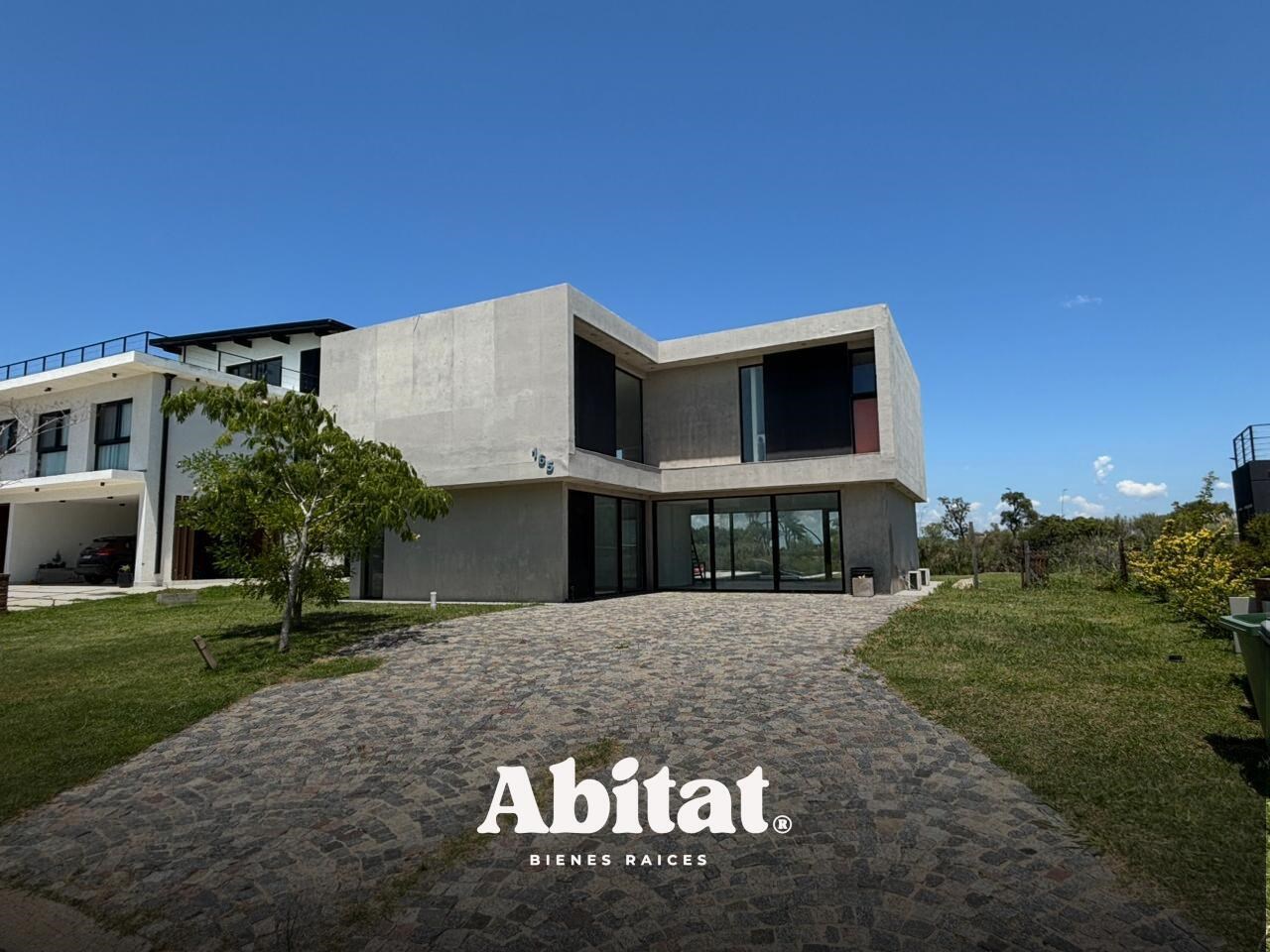 Acacias, Puertos del Lago.